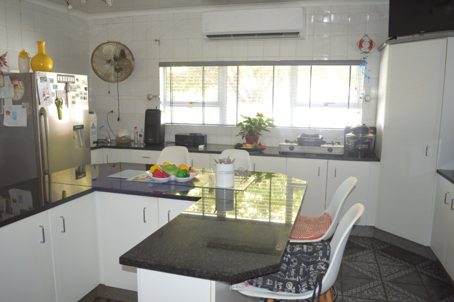 3 Bedroom Property for Sale in Flamwood North West